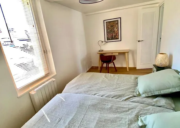 Maison Pin Prenelle Classe